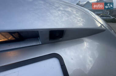 Хэтчбек Renault Zoe 2020 в 