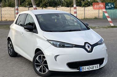 Хэтчбек Renault Zoe 2019 в 