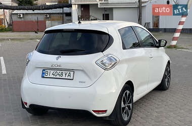 Хэтчбек Renault Zoe 2019 в 