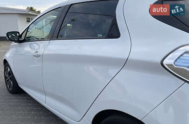 Хэтчбек Renault Zoe 2019 в 