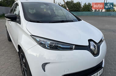 Хэтчбек Renault Zoe 2019 в 