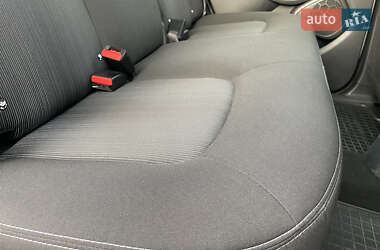 Хэтчбек Renault Zoe 2019 в 