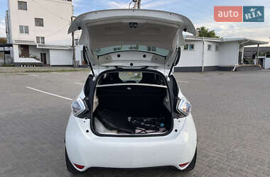 Хэтчбек Renault Zoe 2019 в 