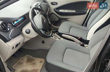 Хэтчбек Renault Zoe 2016 в 