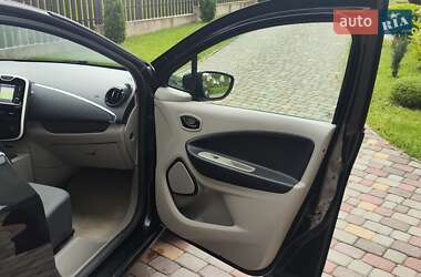 Хэтчбек Renault Zoe 2016 в 