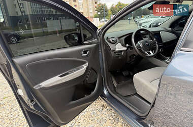 Хэтчбек Renault Zoe 2020 в 