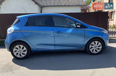 Хэтчбек Renault Zoe 2017 в 