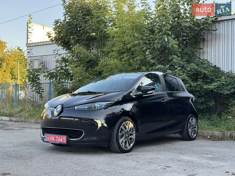 Хэтчбек Renault Zoe 2015 в 
