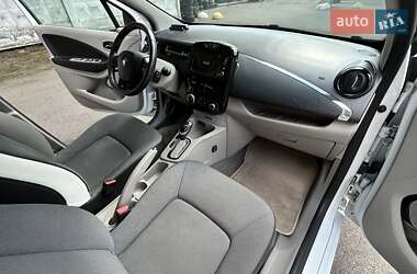 Хэтчбек Renault Zoe 2016 в 