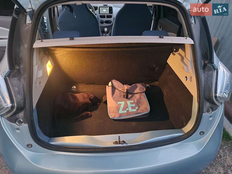 Хэтчбек Renault Zoe 2013 в Золочеве