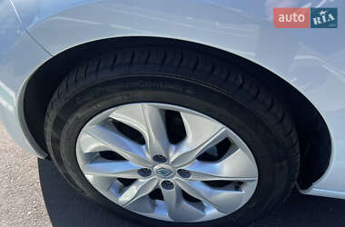Хэтчбек Renault Zoe 2014 в 
