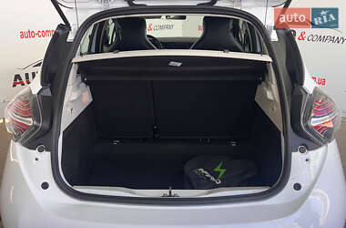 Хэтчбек Renault Zoe 2020 в 