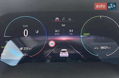 Хэтчбек Renault Zoe 2020 в 