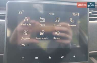 Хэтчбек Renault Zoe 2020 в 