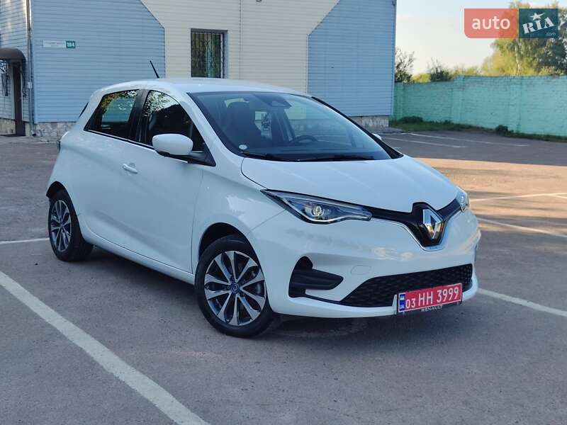 Хэтчбек Renault Zoe 2020 в 