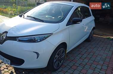 Хэтчбек Renault Zoe 2019 в 