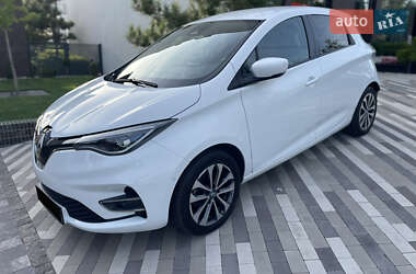 Хэтчбек Renault Zoe 2020 в 