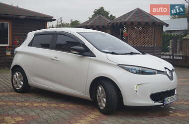 Хэтчбек Renault Zoe 2015 в 