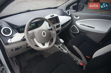 Хэтчбек Renault Zoe 2015 в 