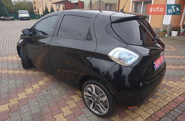 Хэтчбек Renault Zoe 2016 в 