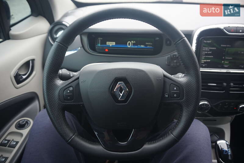 Хэтчбек Renault Zoe 2016 в Самборе