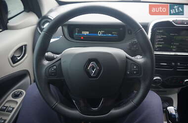 Хэтчбек Renault Zoe 2016 в 