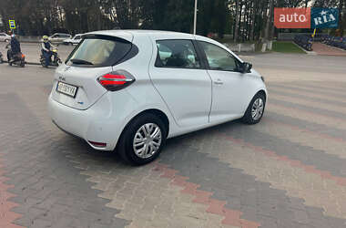 Хэтчбек Renault Zoe 2021 в 