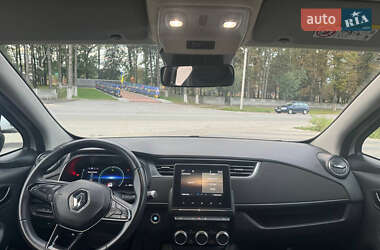 Хэтчбек Renault Zoe 2021 в 