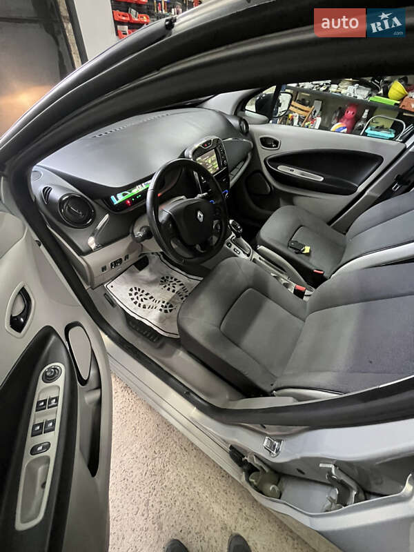 Хэтчбек Renault Zoe 2015 в Львове