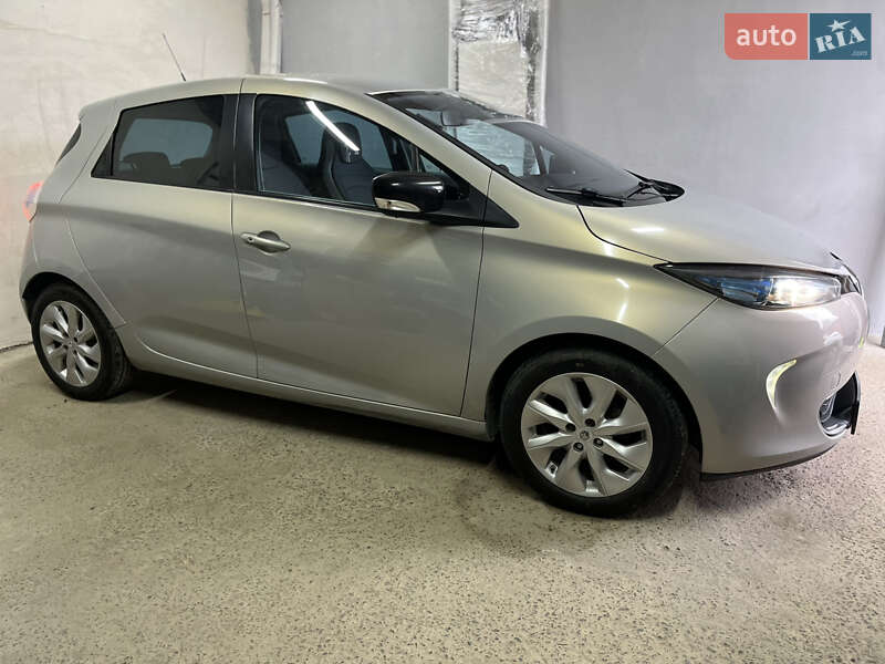 Хэтчбек Renault Zoe 2015 в Львове