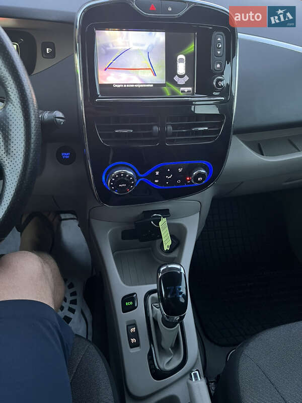 Хэтчбек Renault Zoe 2015 в Львове