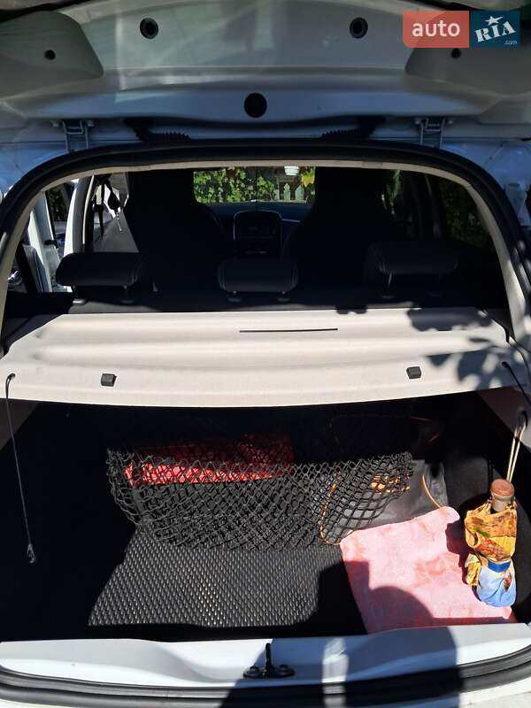 Хэтчбек Renault Zoe 2018 в Запорожье фото 5 Хэтчбек Renault Zoe 2018 в Запорожье