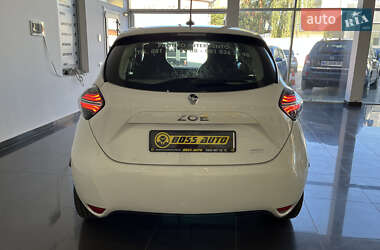 Хэтчбек Renault Zoe 2020 в 