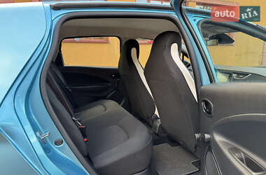 Хэтчбек Renault Zoe 2020 в 