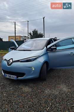 Хэтчбек Renault Zoe 2015 в 