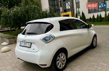 Хэтчбек Renault Zoe 2016 в 