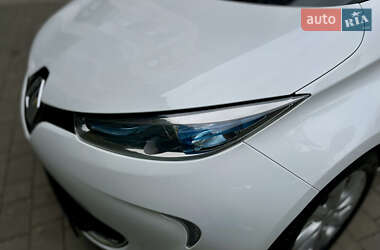 Хэтчбек Renault Zoe 2016 в 