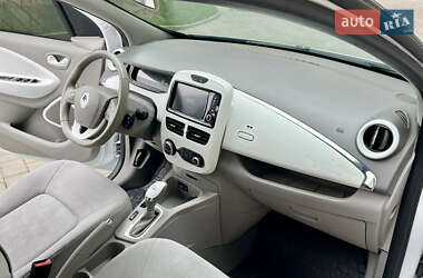 Хэтчбек Renault Zoe 2016 в 