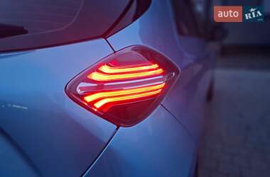 Хэтчбек Renault Zoe 2020 в 