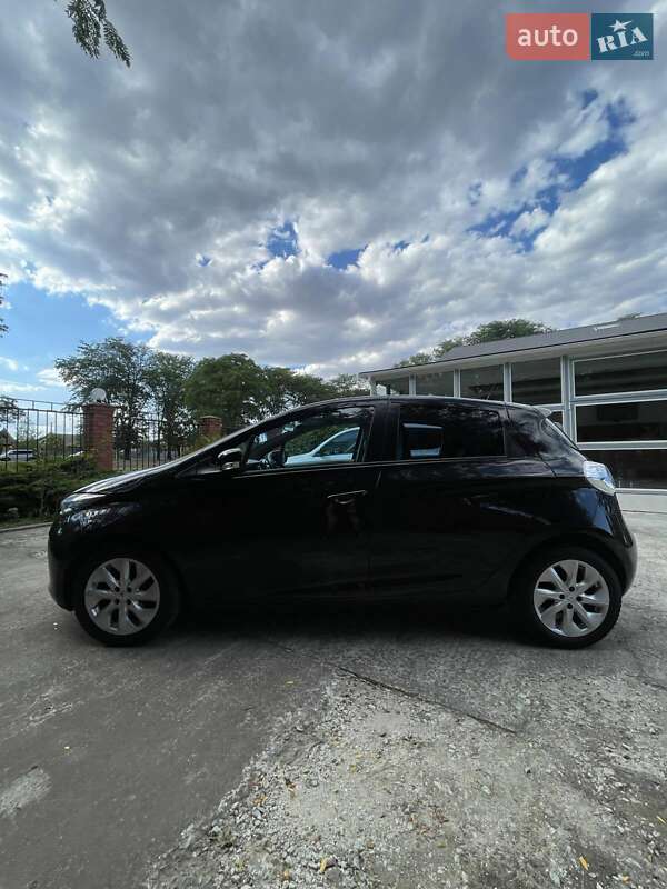 Хэтчбек Renault Zoe 2016 в Измаиле