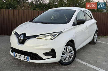 Хэтчбек Renault Zoe 2021 в 