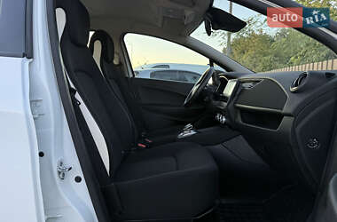 Хэтчбек Renault Zoe 2021 в 