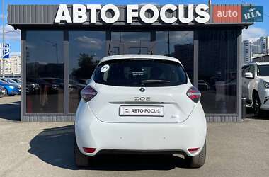 Хэтчбек Renault Zoe 2020 в 