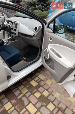 Хэтчбек Renault Zoe 2013 в 