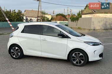 Хэтчбек Renault Zoe 2019 в 
