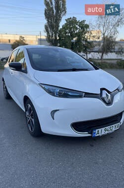 Хэтчбек Renault Zoe 2017 в 