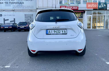 Хэтчбек Renault Zoe 2017 в 