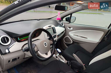 Хэтчбек Renault Zoe 2015 в 
