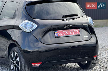Хэтчбек Renault Zoe 2017 в 