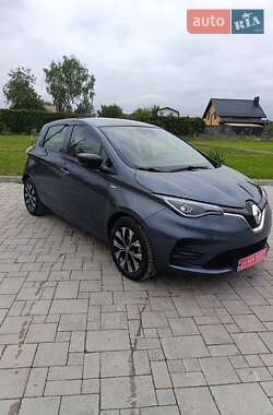 Хэтчбек Renault Zoe 2021 в 